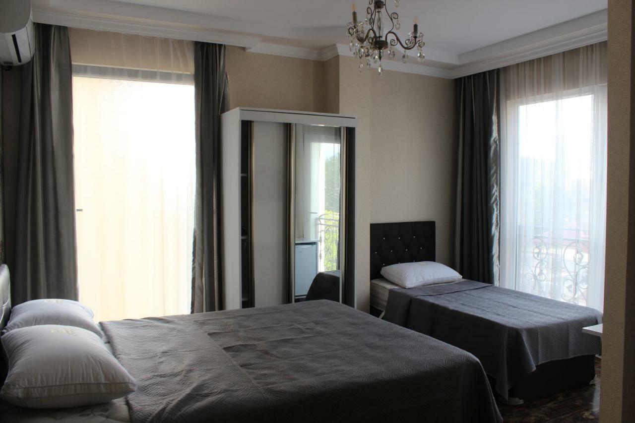 Union Hotel Batumi Exterior photo