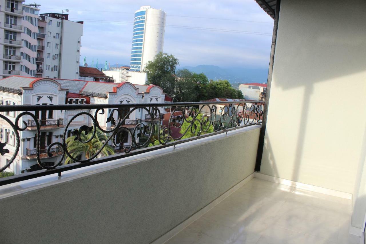 Union Hotel Batumi Exterior photo