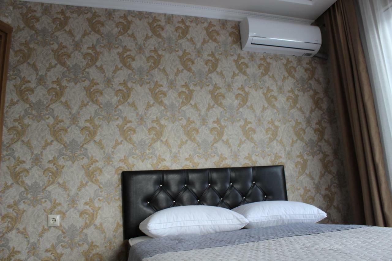 Union Hotel Batumi Exterior photo