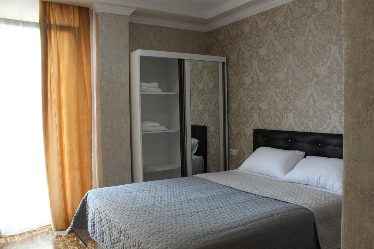 Union Hotel Batumi Exterior photo