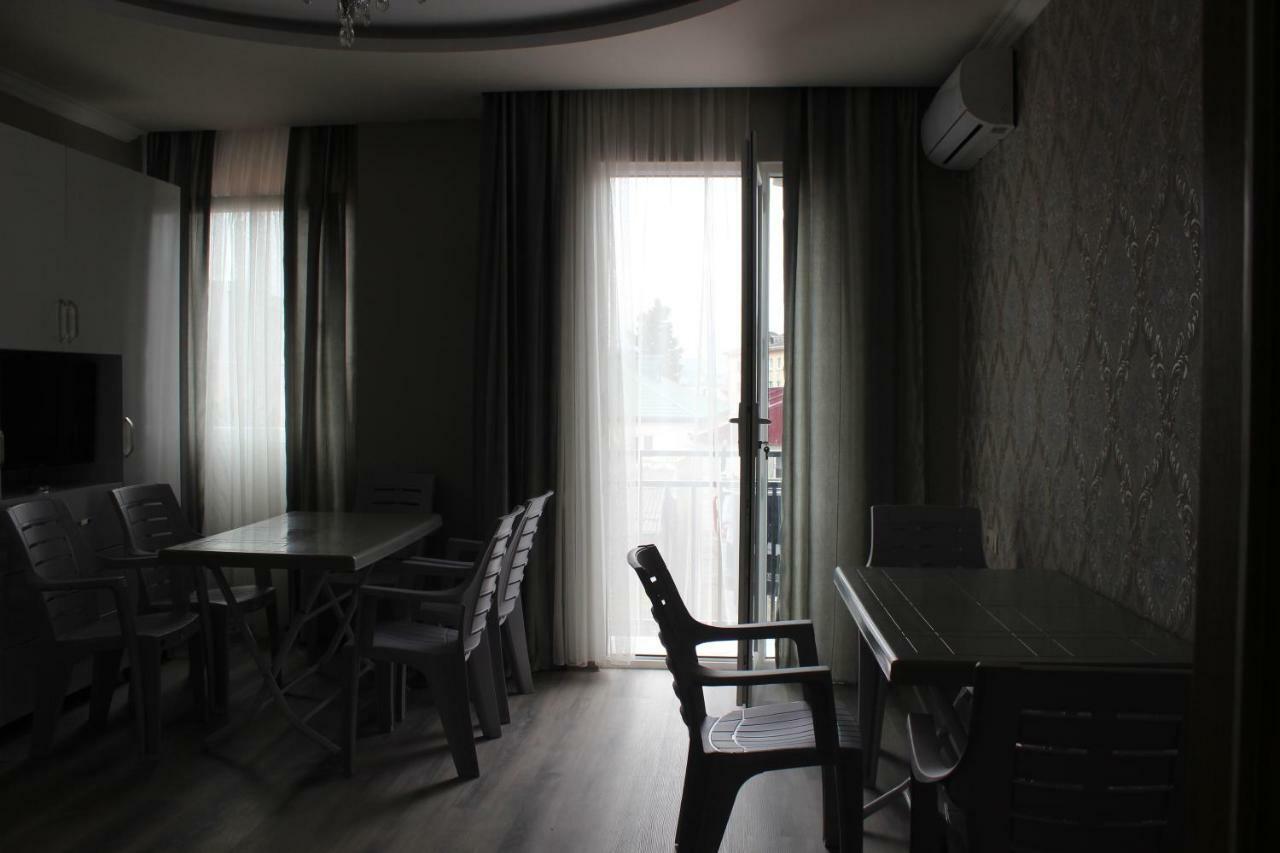 Union Hotel Batumi Exterior photo