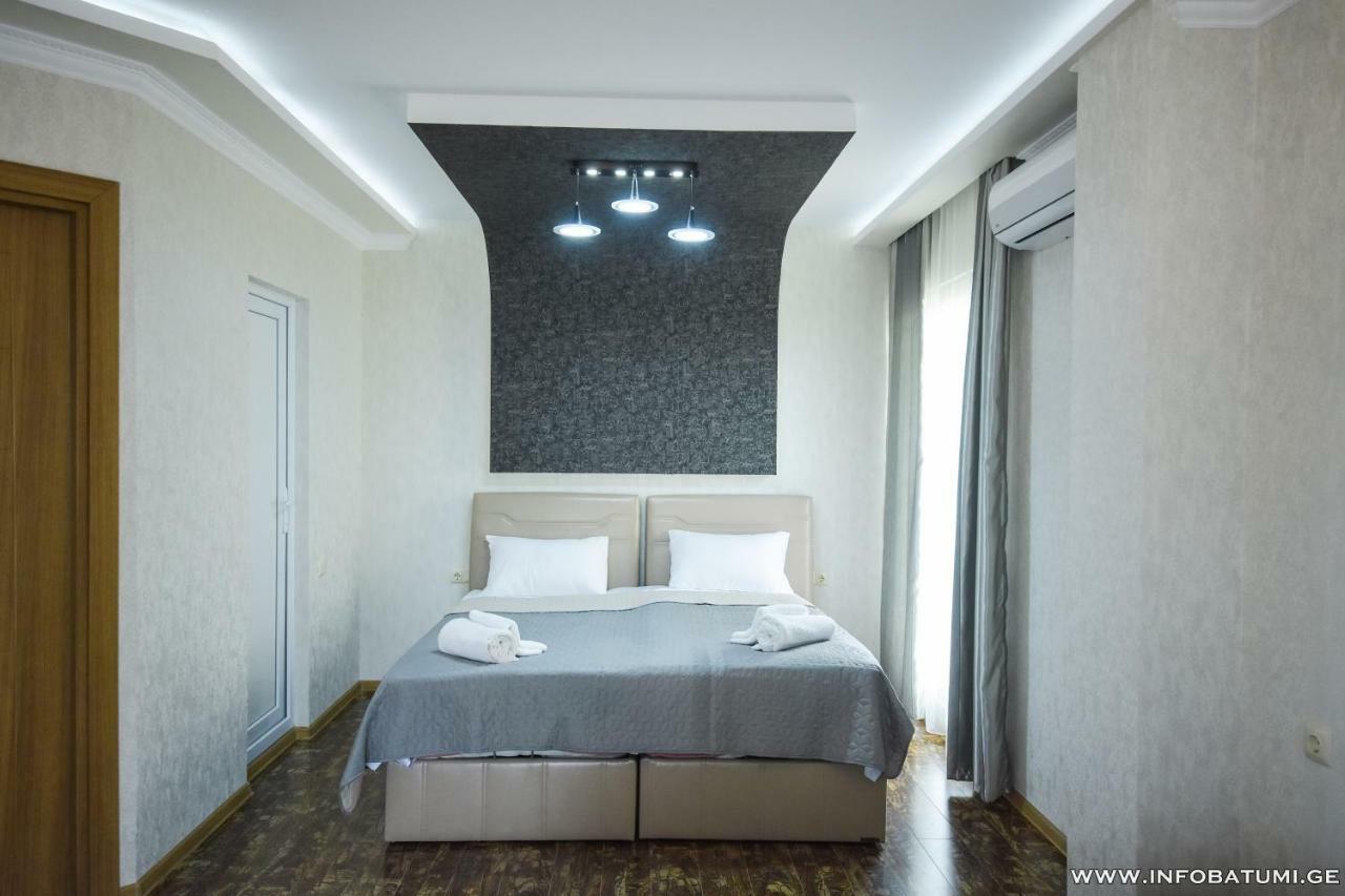 Union Hotel Batumi Exterior photo