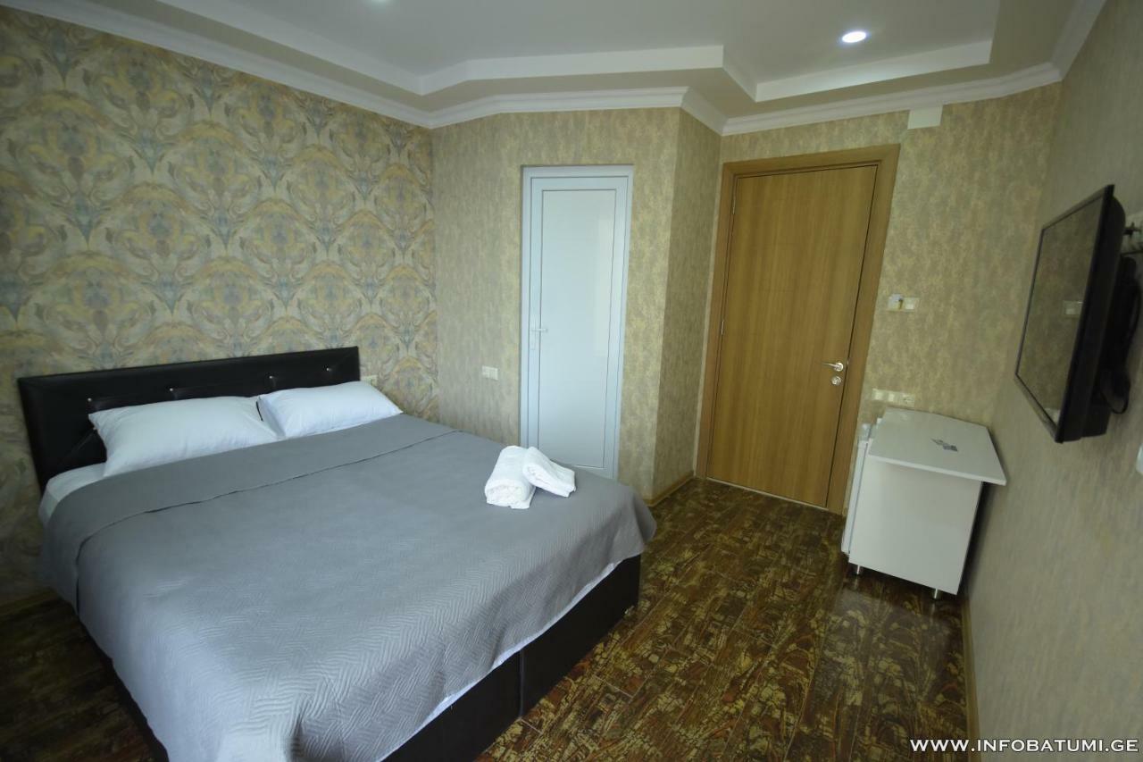 Union Hotel Batumi Exterior photo